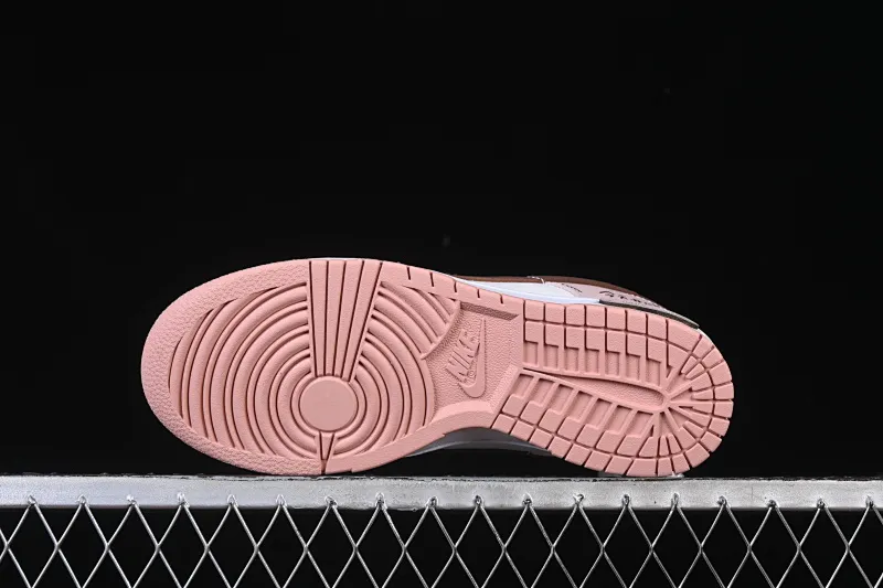 All categories Nk SB Dunk Series Nk SB Dunk Low High-end customized low-top sneakers Nike SB Dunk Low Valentine's Day pink straps low-top casual sneakers DO6485-600